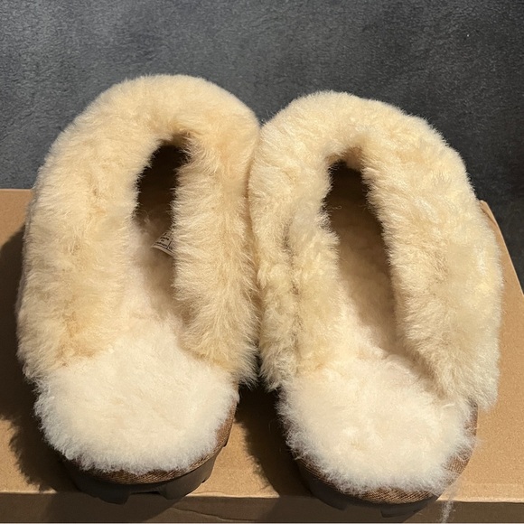 UGG Women’s Slippers Coquette Chestnut Size 8 US - Picture 6 of 10